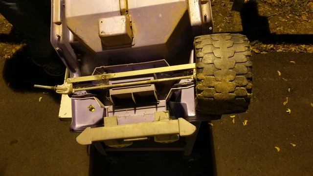 How to Disassemble a Barbie Jeep (Power Wheels) in fast forward! смотреть онлайн
