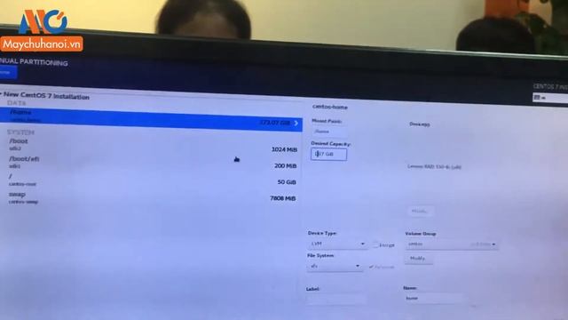 Hướng dẫn cài raid và CentOs 7 trên Thinksystem SR550 смотреть онлайн