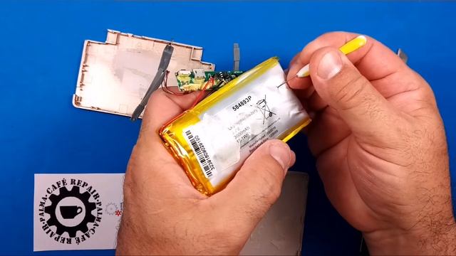 Repair Café Palma, obsolescencia programada en baterías de Power Bank смотреть онлайн