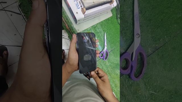 IPhone 14 Pro Max Lcd Flux Repair