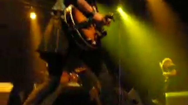 Wolfmother - Apple Tree 2 (Groningen may 29th 2007) смотреть онлайн