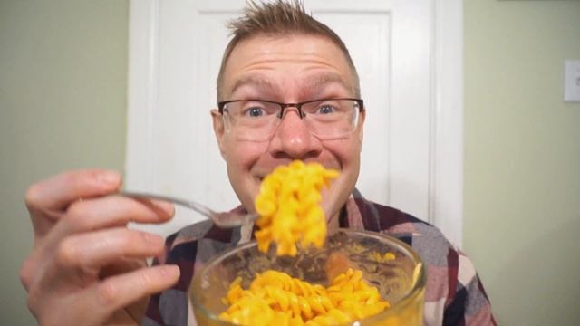 NEW! CHEETOS MAC'N CHEESE! BOLD & CHEESY, CHEESY JALAPENO & FLAMIN' HOT!! TASTE AND REVIEW!! смотреть онлайн
