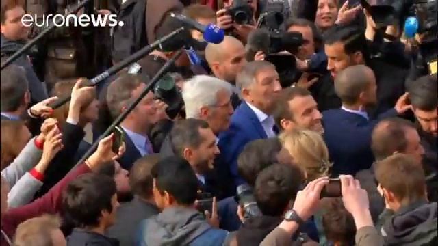 Франція: на посаду президента балотується 11 політиків смотреть онлайн