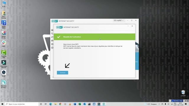 Tutoriel: Renouveler/changer une license d'ESET Internet Security смотреть онлайн