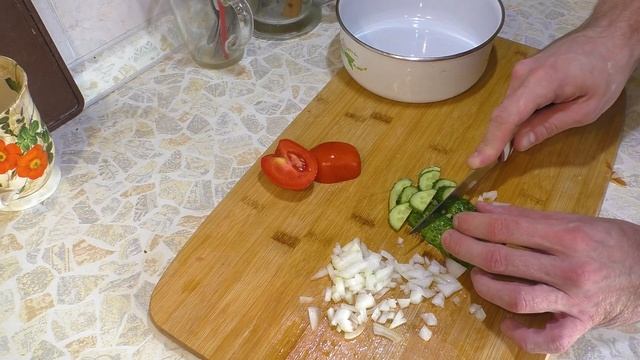 [ПРАКТИЧНАЯ КУХНЯ] САМЫЙ ДЕШЕВЫЙ И ПРАКТИЧНЫЙ ОБЕД БЕЗ МЯСА смотреть онлайн