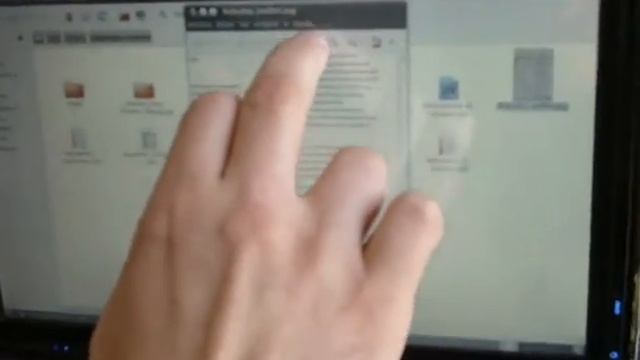 Ubuntu Linux corriendo en laptop táctil смотреть онлайн