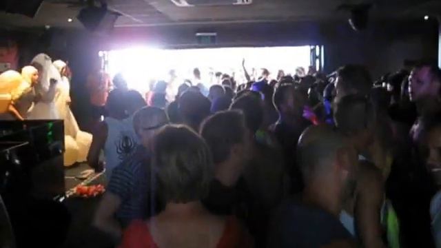 Wayne G live @ Rogue new years day 2013 смотреть онлайн