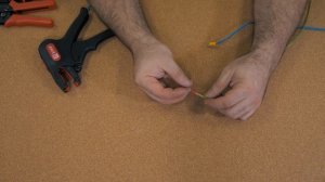 Как легко опрессовывать изолированные наконечники? | Пресс-клещи EKF