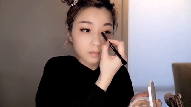BBYING MakeupVlog#05#閃亮日常妝容分享 | #MAC奶茶色唇膏#Sultrymove#Stila閃粉液#Becca高光#Armani Designer Lift粉底液 смотреть онлайн