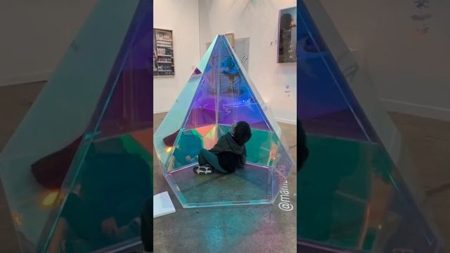El Habitáculo en ZONA MACO, Ciudad de México смотреть онлайн