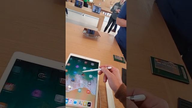 USA - Silicon Valley, Apple Park Visitor Center смотреть онлайн