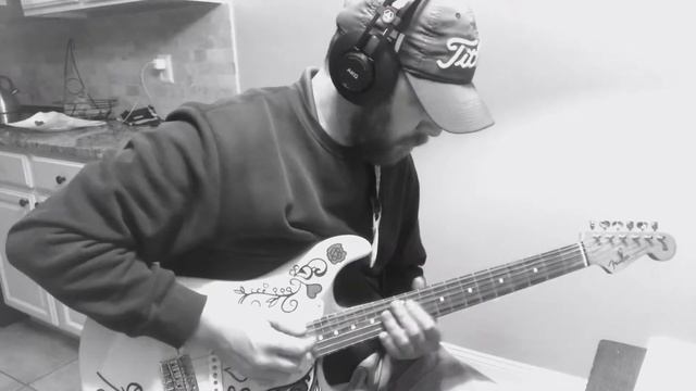 Playing around with my Monterey Strat смотреть онлайн