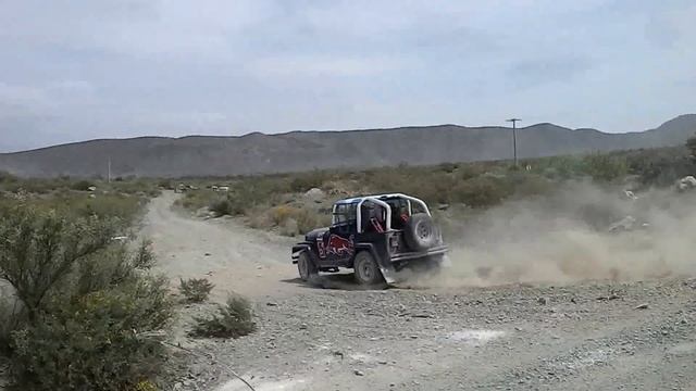 RDM Dia domingo en el desvio N° 121 Cortez Jeep SJ смотреть онлайн