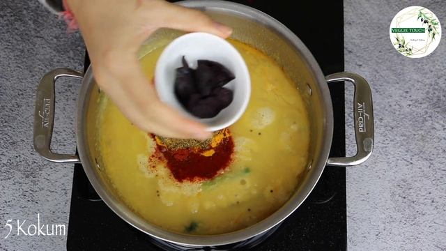 Authentic Sweet, Tangy, and Spicy Gujarati Dal with Rice and Papad смотреть онлайн