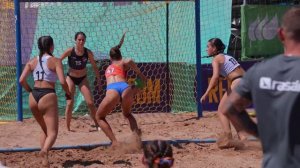 Женский пляжный гандбол