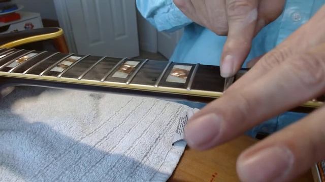 Fret End filing up close. Stew Mac Fret end file смотреть онлайн