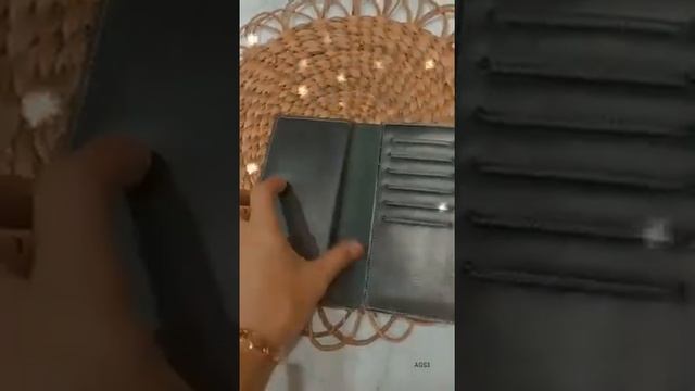 Dompet kulit kickers смотреть онлайн