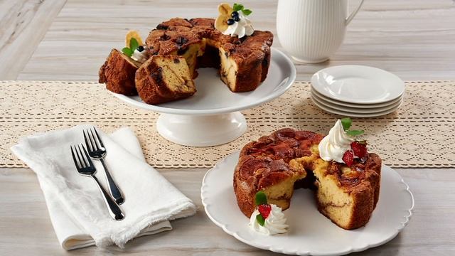 My Grandma's (2) 28oz. Apple Raspberry and Blueberry Banana Cakes on QVC смотреть онлайн
