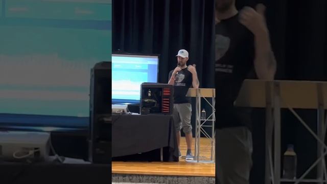Steven Mckeon (Mac) & Bruno at Crypto Mining Asic vs GPU Miami November 2021 смотреть онлайн