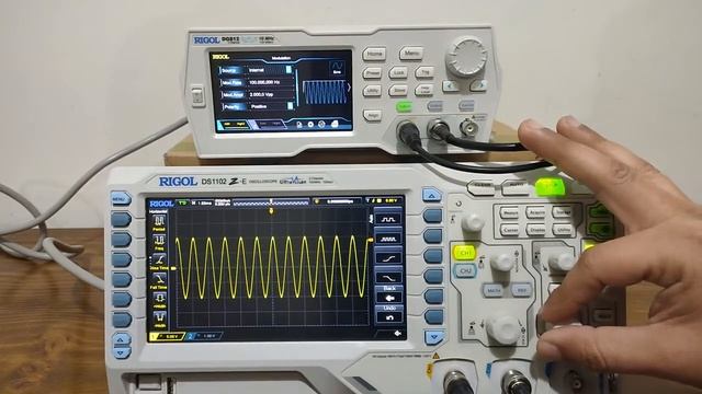 Generador de Funciones Señales RIGOL DG812: 2CH, 10Mhz. смотреть онлайн