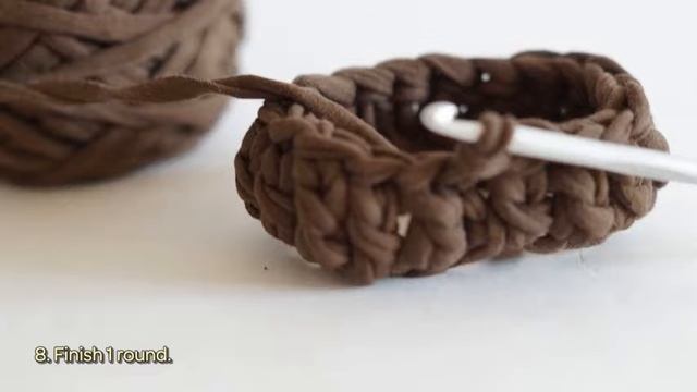 How To Make A Crocheted Bracelet Chocolate And Milk - DIY Style Tutorial - Guidecentral смотреть онлайн