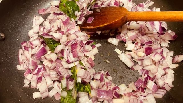 Easy Cooking - Potato Dry Subzi #easycooking#passionforcooking#brunch#breakfast#dinner#losangeles смотреть онлайн