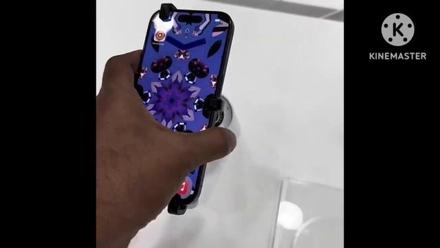 First Look 15 Pro MAX In Dubai | #15promax #dubaimall #malloftheemirates