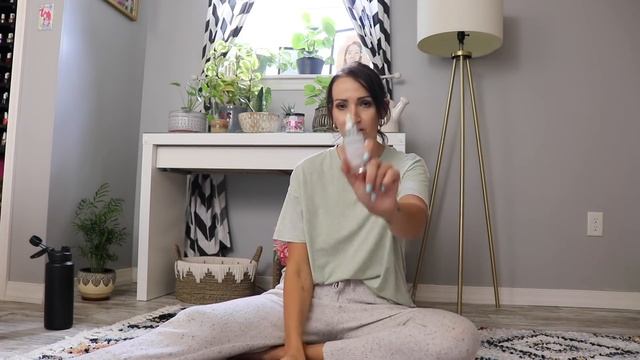 EMPTIES! MAKEUP, SKINCARE, HAIR & EVERYTHING IN BETWEEN смотреть онлайн