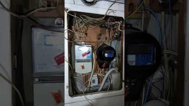 Почему не стоит самому лезть в этажный щит смотреть онлайн