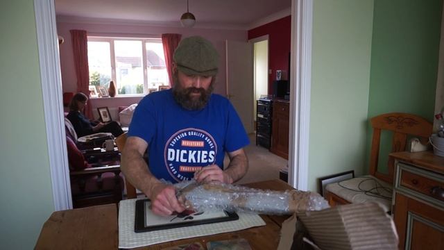 Land Rover Defender 110 TD5 Fixed Middle Door Glass Unboxing смотреть онлайн