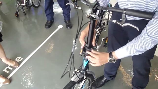 Joshua Unfolding Bike смотреть онлайн