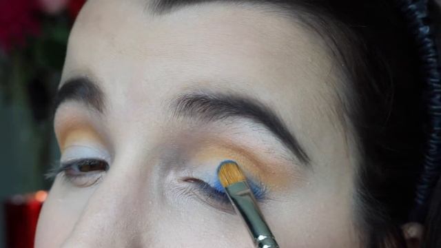 Colourful BlueSunset Makeup Tutorial смотреть онлайн