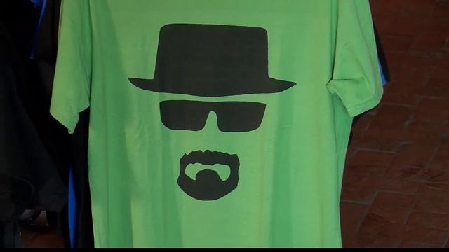Breaking Bad themed store смотреть онлайн