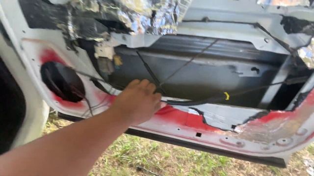 Installing power windows on my 07-13 Silverado‼️ (ft. LTZ interior complete) смотреть онлайн