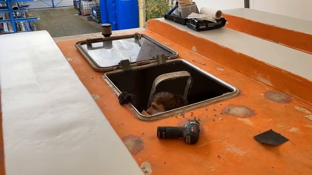 Sanding, Window Removal, General Update - Turning a lifeboat into a solar yacht - H.o.G. Part 3 смотреть онлайн
