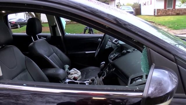 Potential tornado rips through southern Indiana, Kentucky, leaving some people homeless смотреть онлайн