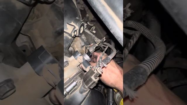 04 dodge stratus idler control valve location смотреть онлайн