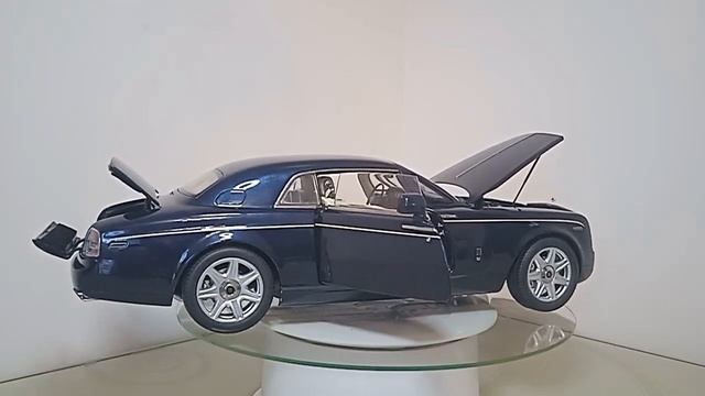 Rolls Royce Phantom Coupe смотреть онлайн