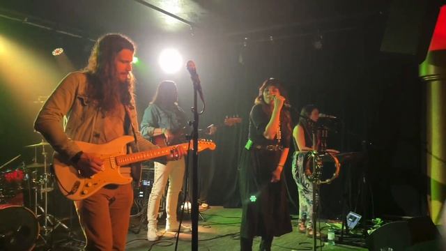 Seven Wonders - Little Lies: A Tribute to Fleetwood Mac Live at Madame Lous 4/7/2022 смотреть онлайн