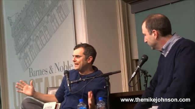 Gary Vaynerchuk Jab Jab Jab Right Hook Nov 2013 Part 2 смотреть онлайн