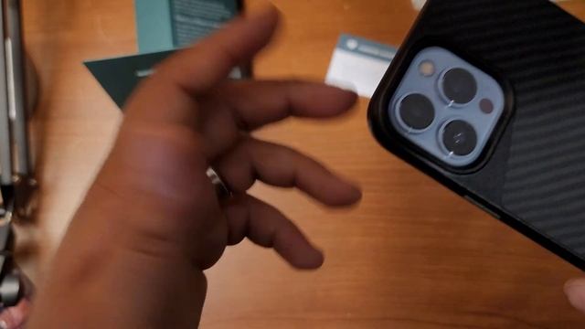 Mous limitless case 4.0 unboxing and hybrid screen unboxing for the Iphone 13 pro max. смотреть онлайн