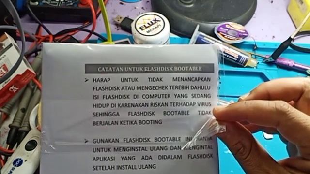 Unboxing flashdisk Bootable Windows 10 Original (32 dan 64 bit) support Uefi-GPt dan Legacy MBR смотреть онлайн