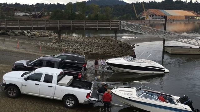 Retrieving my boat at Rocky Point Port Moody after a day of fun. смотреть онлайн
