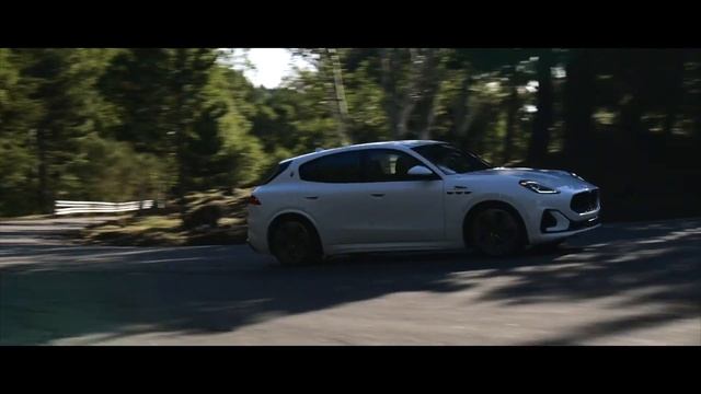 Maserati Grecale Folgore - Hot Test Sicily смотреть онлайн