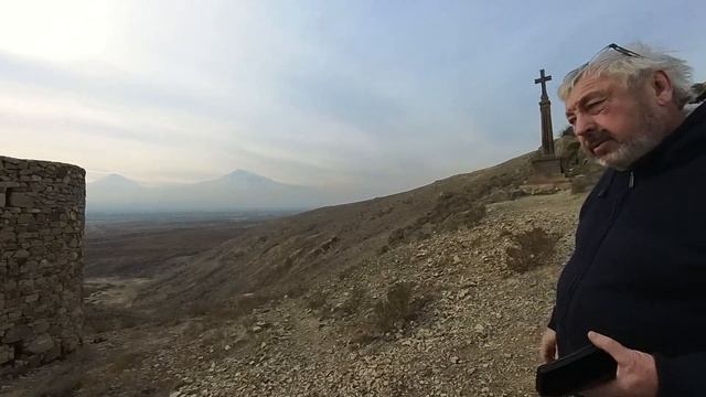 Отец приехал в гости в Армению смотреть онлайн