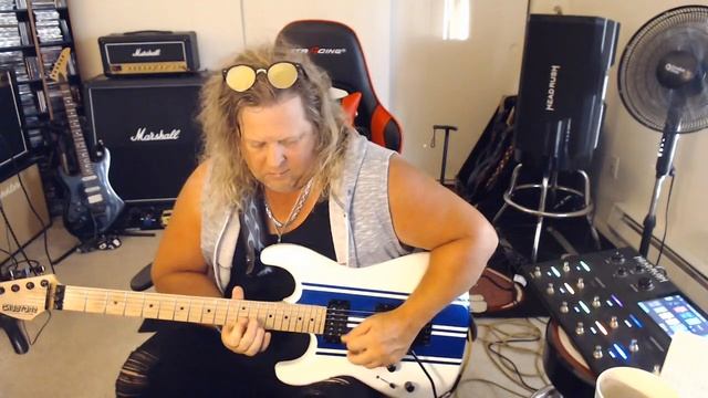 Tesla Love Song Guitar Solo Plus TAB and Jam track! смотреть онлайн