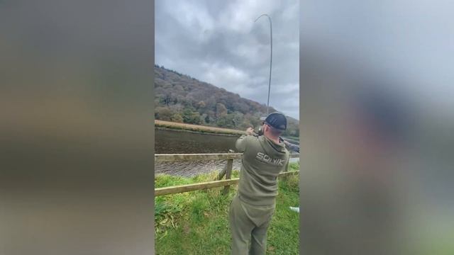 Big Mullet Fishing Devon, Lopwell Dam, Plymouth. смотреть онлайн