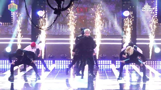 [예능연구소 4K] 스트레이 키즈 직캠 'Back Door' (Stray Kids FanCam) @Show!MusicCore 201010