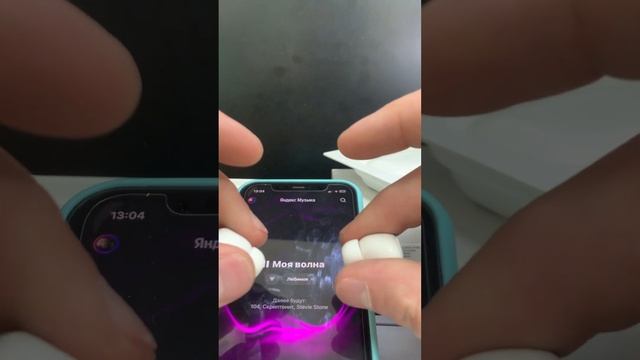 AirPods Pro смотреть онлайн