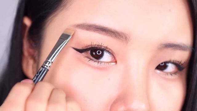 Easy brow tips / 쉬운 소프트 브로우 그리기 ! ⭐️ / 심화평 맥 메이크업 아티스트 смотреть онлайн
